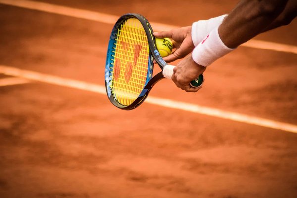 Conseils et astuces pour améliorer votre jeu de raquette